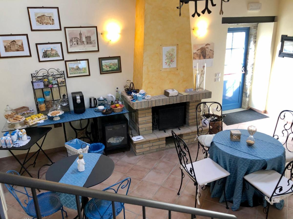 La Locanda Nel Vento Calestano Bagian luar foto