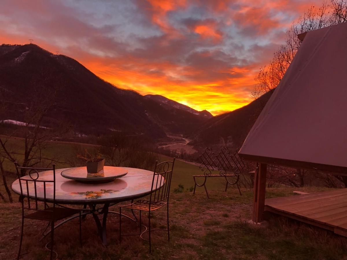 La Locanda Nel Vento Calestano Bagian luar foto