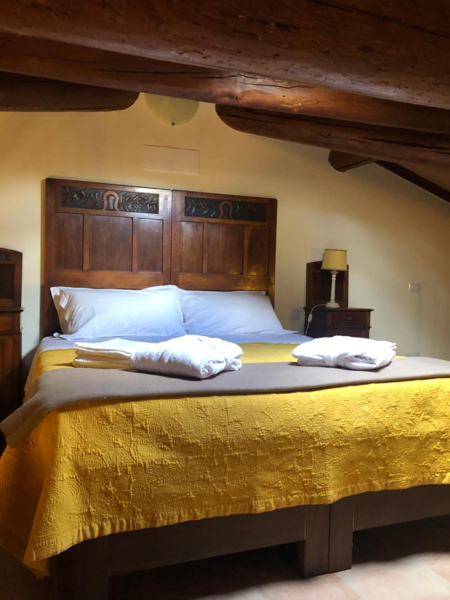 La Locanda Nel Vento Calestano Bagian luar foto